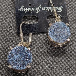Large dramatic dangle blue druzy quarts